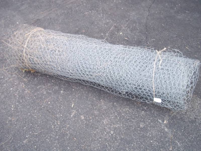 lot 31 image: Roll of Chicken Wire. 48 x 60