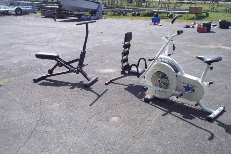 lot 20 image: Exercise Trio