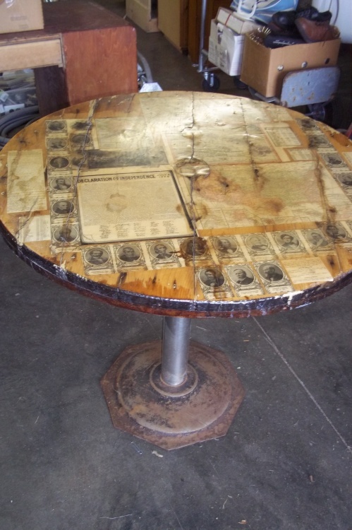 lot 111 image: Original Table from The Famous Bonnie & Clydes Bar in Clitherall