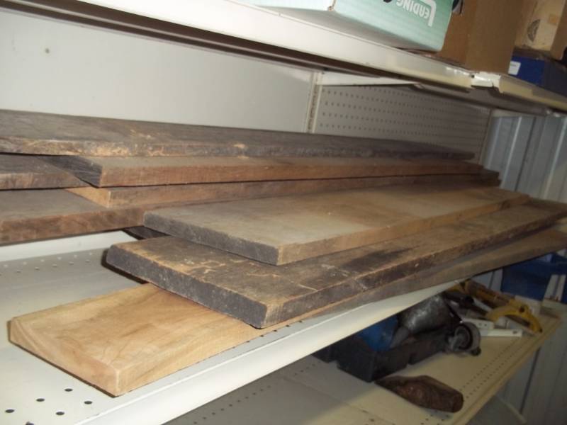 lot 125 image: Lot of 12 Cherry Boards
