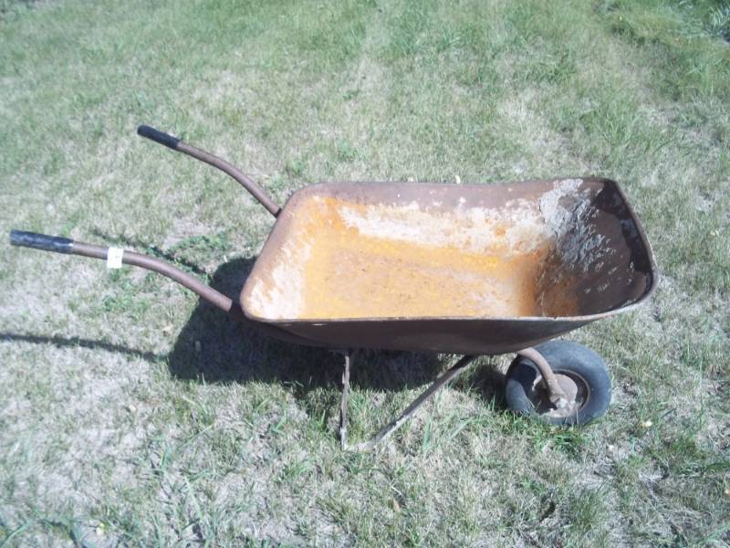 lot 177 image: Vintage Wheelbarrow