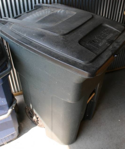 lot 67 image: Garbage Cans on Wheels