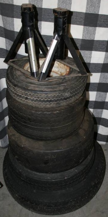 lot 68 image: Tires and Jack Stands