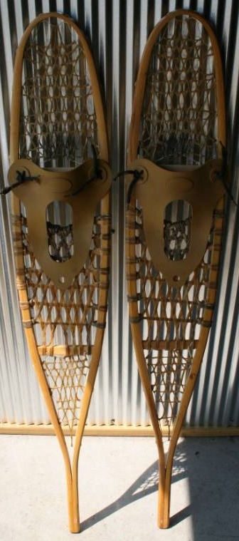 lot 83 image: Snow Shoes