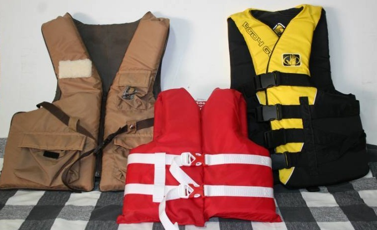 lot 109 image: Life Jackets