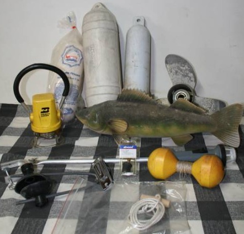 lot 148 image: Boat Accessories