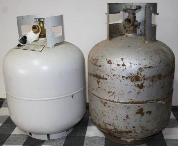 lot 171 image: Two Propane Tanks