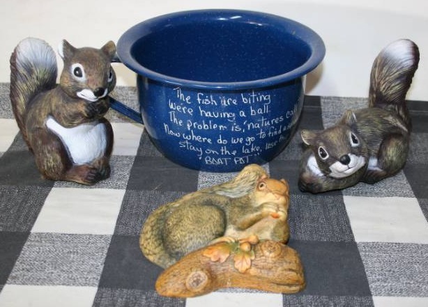 lot 207 image: Squirrel Figurines and Enamel Bucket