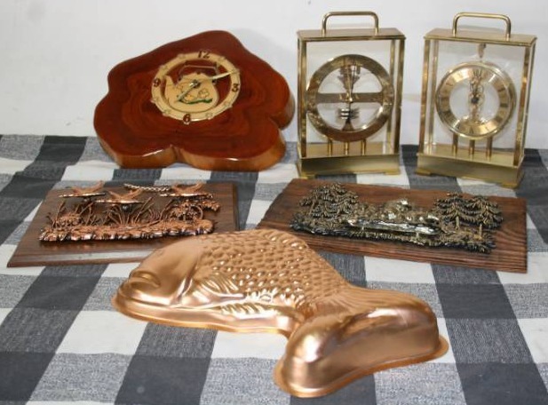lot 212 image: Home Dcor