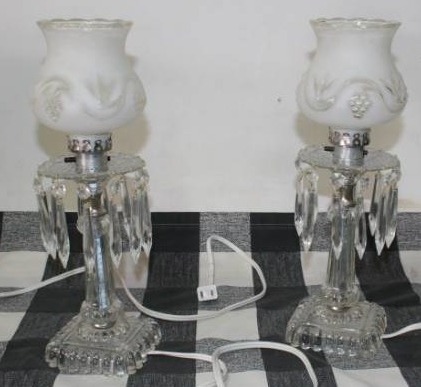 lot 227 image: Vintage Glass Lamps