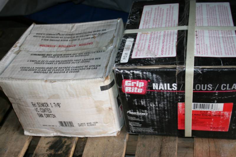 lot 292 image: Sinker and Drywall Nails