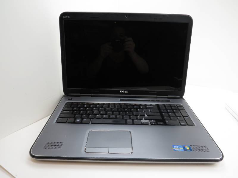 lot 8 image: DELL XPS L702X LAPTOP COMPUTER