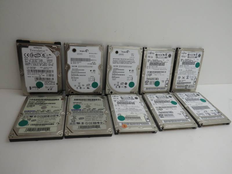 lot 16 image: Lot of 10 IDE 80GB hard drives