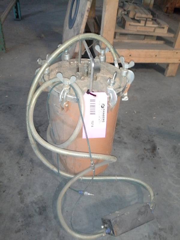 Colonial Saw Co. Glue Injector