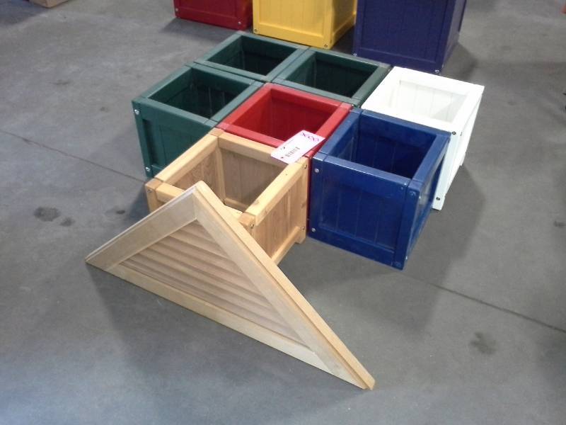 Various planters (7), Wooden Triangle