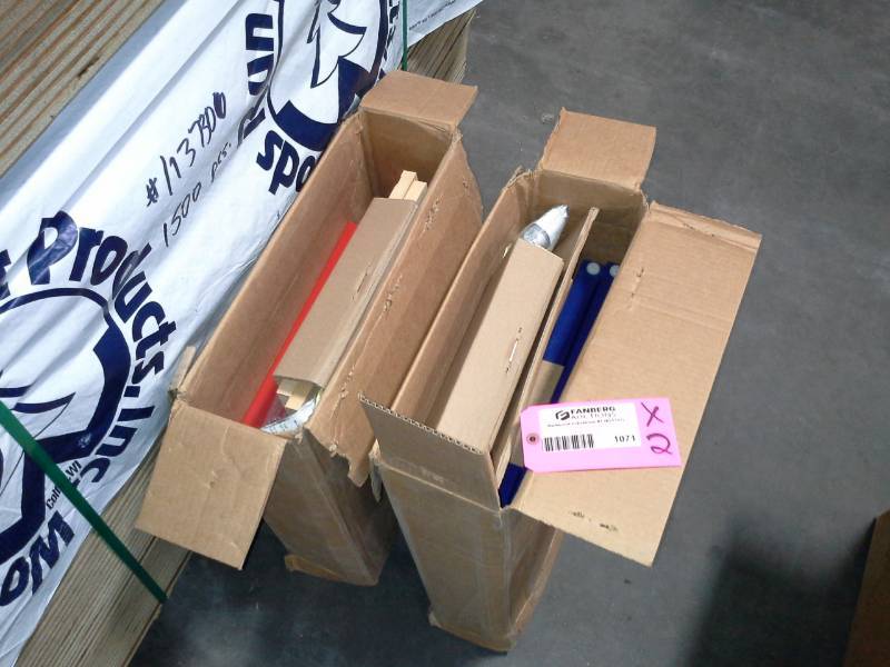 Pair of 17 Planter Boxes (Blue & Red)