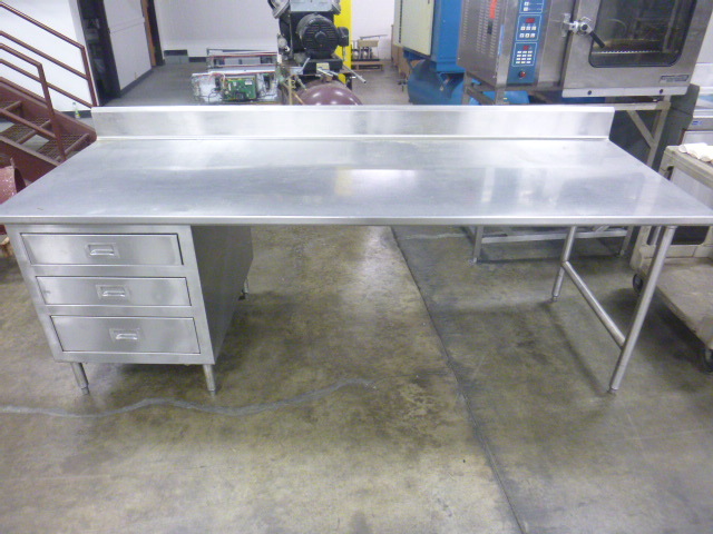 lot 17 image: Stainless Work Table