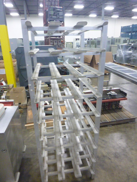 lot 25 image: Can Rack