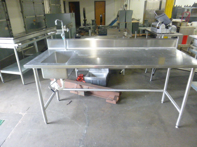 lot 35 image: Stainless Table with Sink