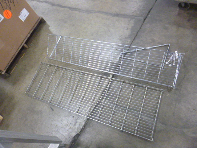 lot 48 image: 2 Wire Shelves with Brackets