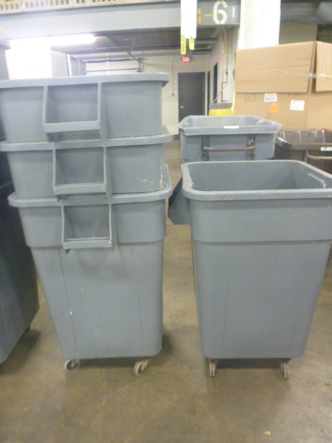 lot 87 image: 4 Garbage Cans on Casters