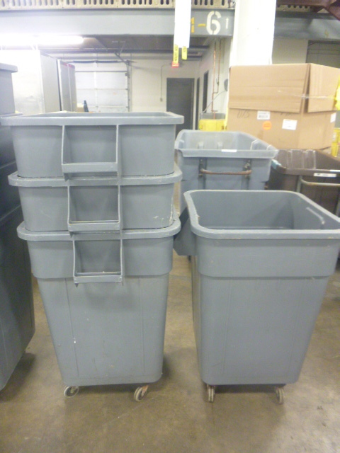 lot 88 image: 4 Garbage Cans on Casters