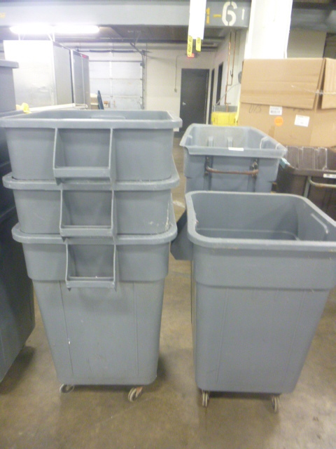 lot 90 image: 4 Garbage Cans on Casters