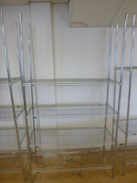 lot 97 image: 4 Shelf Wire Racking