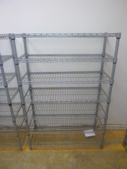 lot 102 image: 7 Shelf Wire Racking