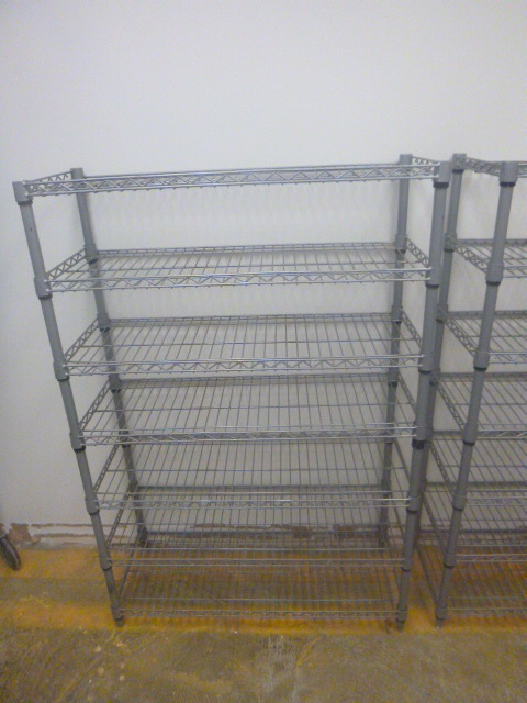 lot 103 image: 7 Shelf Wire Racking