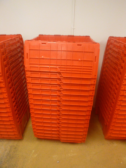 lot 126 image: 17 Plastic Totes
