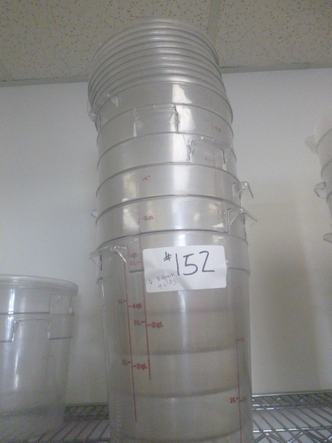 lot 152 image: 6 Cambro Containers