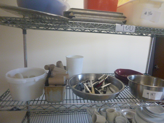 lot 187 image: Lot of Miscellaneous Restaurant Supply