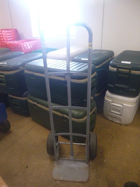 lot 191 image: Roughneck 2 Wheel Cart