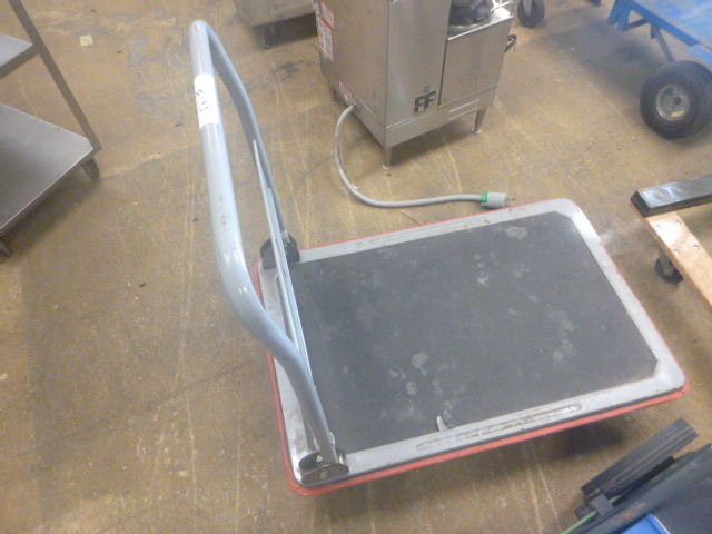 lot 193 image: Floor Cart