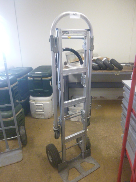 lot 195 image: Convertible Hand Truck