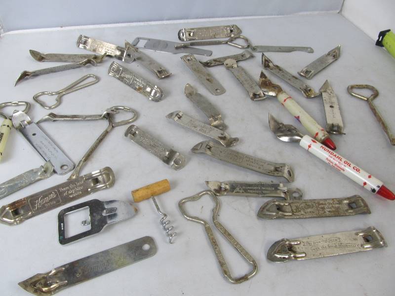lot 25 image: Lot of Vintage Advertising etc Beer Openers
