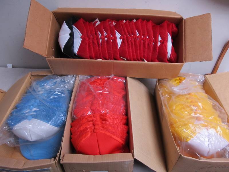 lot 58 image: Large Lot of BRAND NEW Vintage Blank Snapback Trucker Hats