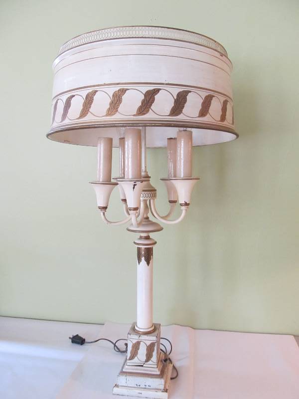 lot 109 image: Large Vintage Neoclassical Metal 5-Light Table Lamp