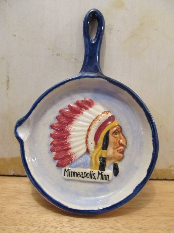 lot 133 image: Vintage Ceramic Minneapolis Souvenir Indian Chief Skillet Ashtray