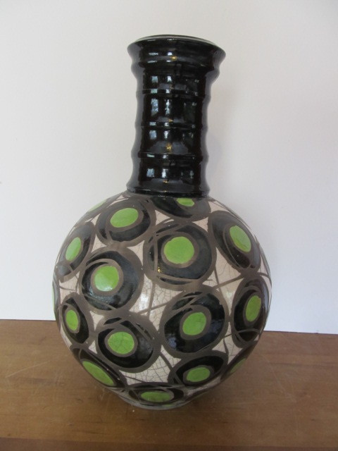 lot 148 image: Large Signed HEMINGWAY Art Pottery Vase