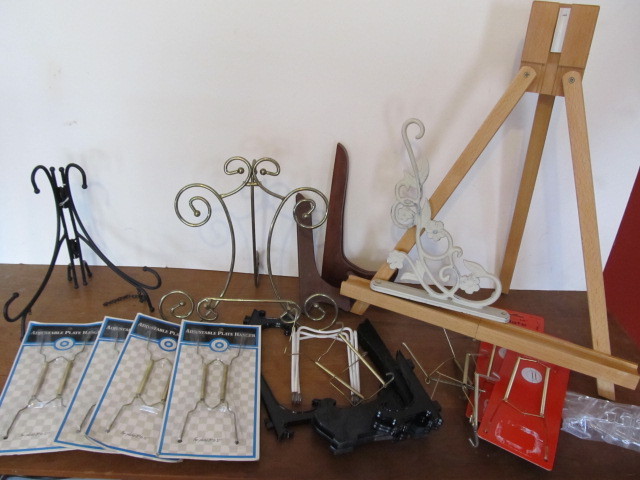 lot 155 image: Large Lot of Displays Stands etc