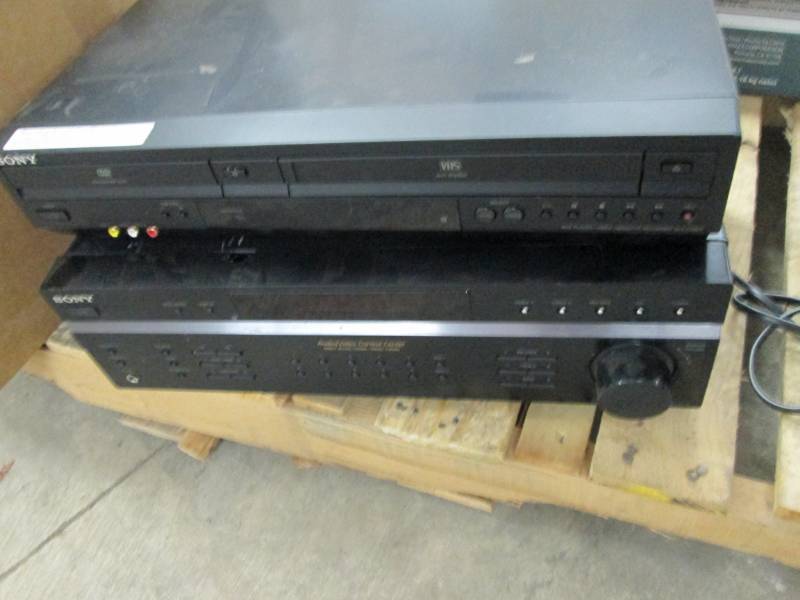 Sony DVDVCR & AV Control Cener...