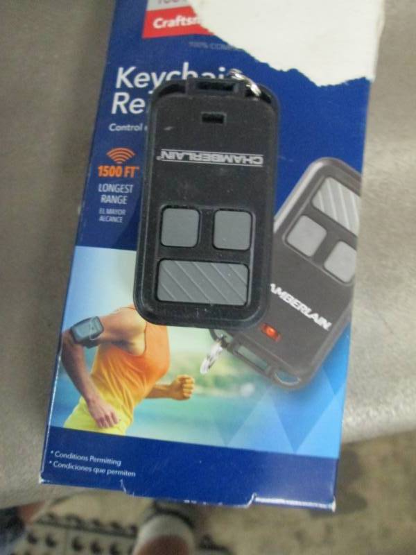 Chamberlain 3-Button Keychain Mini ...