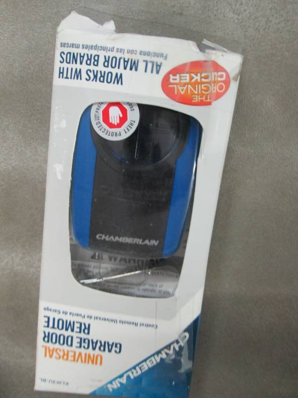 Chamberlain Clicker Blue Universal ...