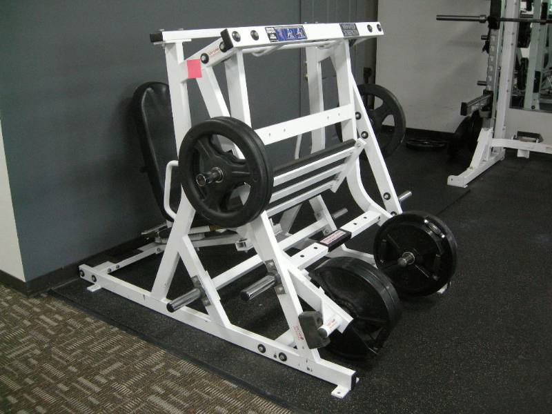 lot 9 image: Hammer Strength Leg Press