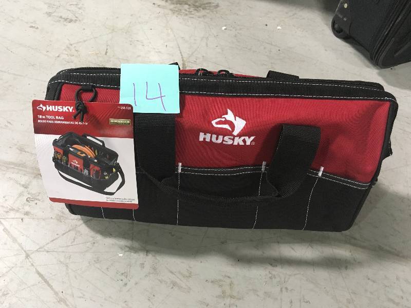 lot 14 image: Husky 18 in. Tool Bag in good conditions