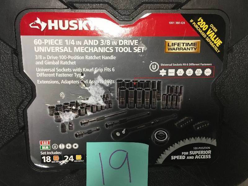 lot 19 image: Husky 38 in. Drive 100-Position Universal SAE and Metric Mechanics Tool Set (60-Piece) in goos conditions