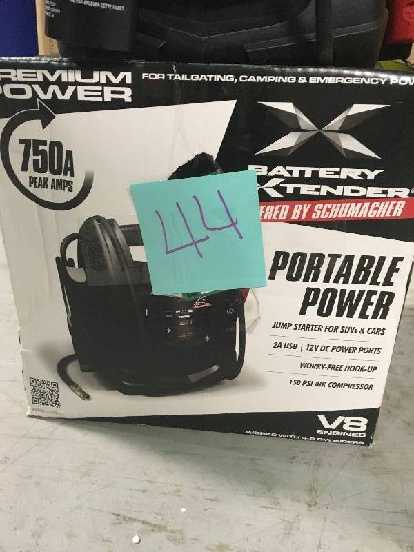 lot 44 image: Schumacher Batteries Premium Power Battery Extender 12-Volt, 750 Amp Battery Jump Starter   in working condition