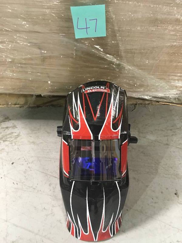 lot 47 image: Lincoln Electric Welding Helmet s27978-92 in working condition
